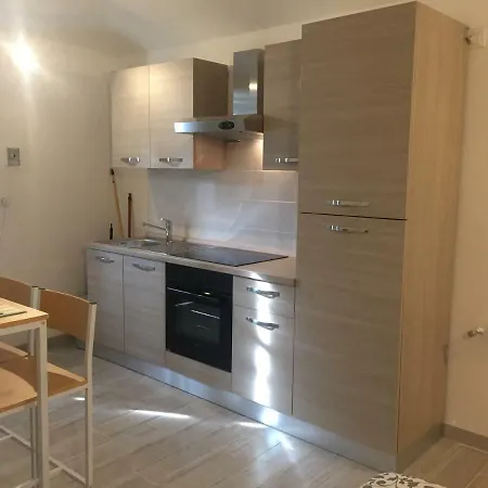 Monolocale Via Berthollet 6 דירה *